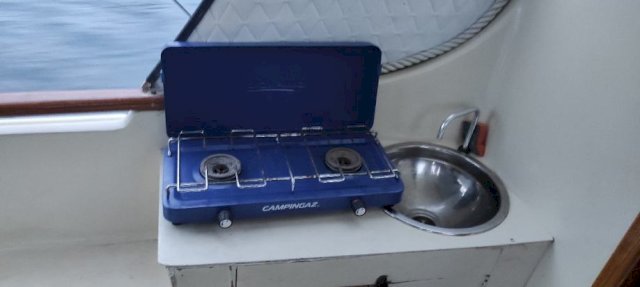 Gradac 5.80, sa dodatnom opremom, pomoćni motor