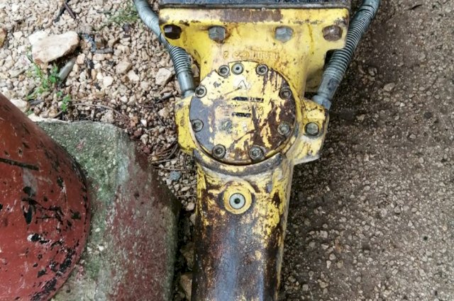 Hitachi zaxis27U-2 i pikamer atlas copco