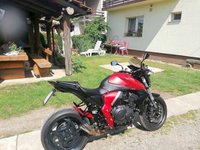 Honda CB1000R