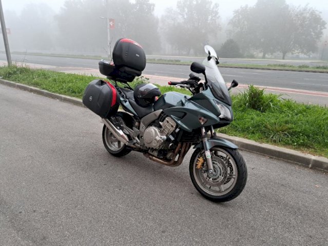 Honda CBF 1000 1000 cm3, 2006 god.