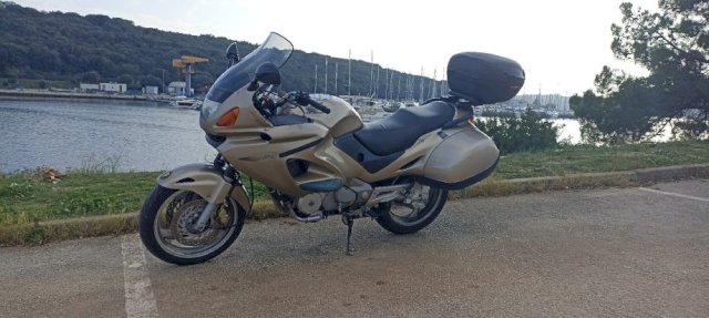Honda Deauville NT 650, 2004 god.