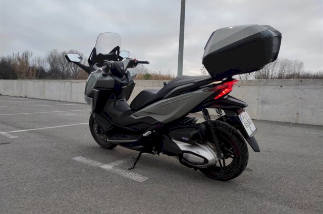 Honda Forza 350 2022g.
