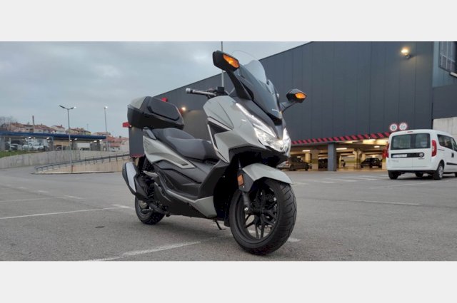 Honda Forza 350 2022g.