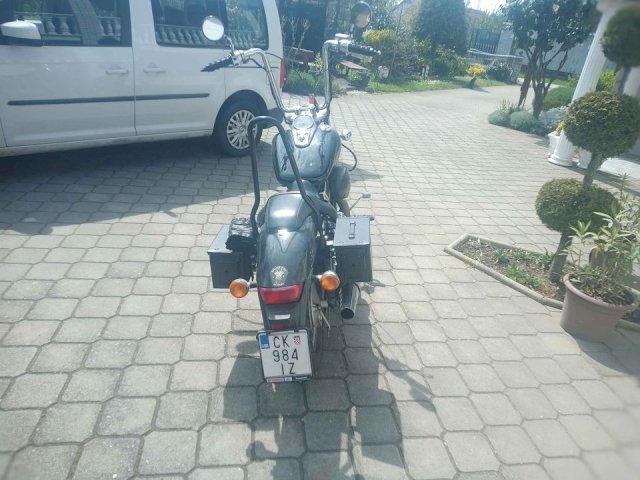 Honda Shadow VT750