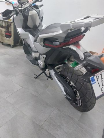 Honda X-ADV 750 ABS, 2017 god.