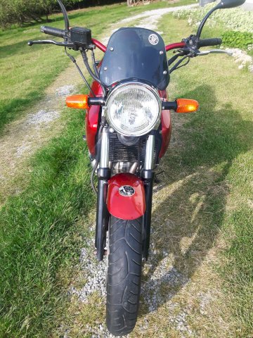 Honda cb 500 2000g.