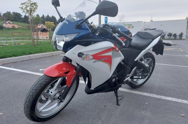 Honda cbr,250