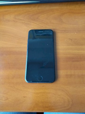 IPhone 7 128gb i IPhoneSE 16gb