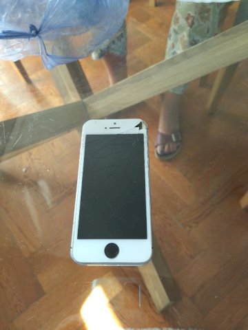 IPhone 7 128gb i IPhoneSE 16gb