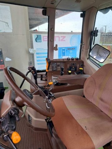 JOHN DEERE 6220 PREMIUM