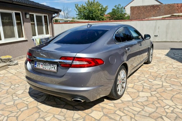 Jaguar XF 2.2D