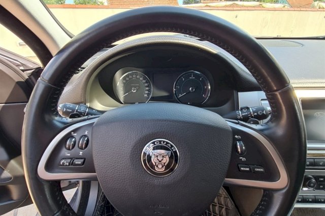 Jaguar XF 2.2D