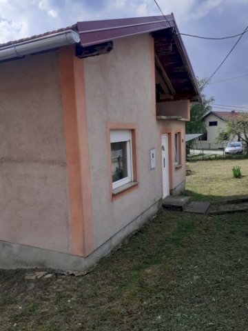 Jastrebarsko, Prizemnica S Okućnicom