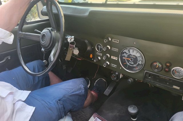 Jeep Willys 1972.g., ..mercedes 220 motor..