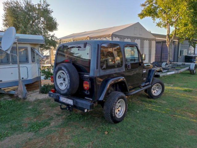 Jeep Wrangler 2,5 Sport Top