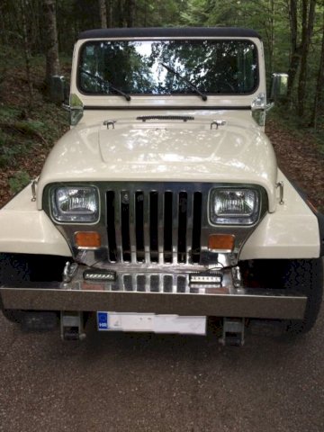 Jeep Wrangler YJ automatik