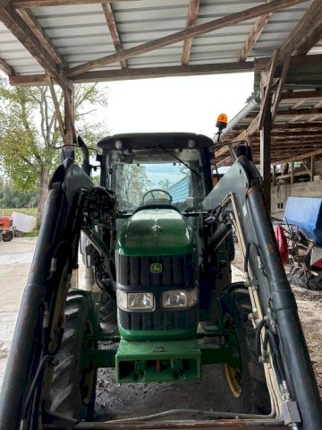 John Deere 6330