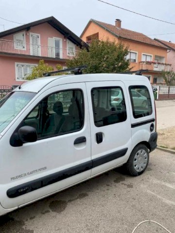 KANGOO ODLIČAN SAMO 25OOOO km