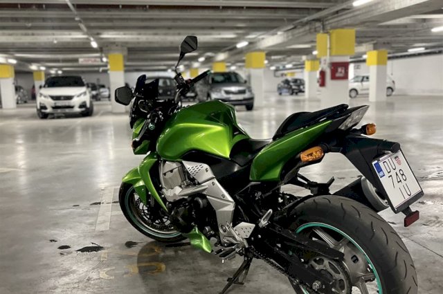 KAWASAKI Z750 ABS