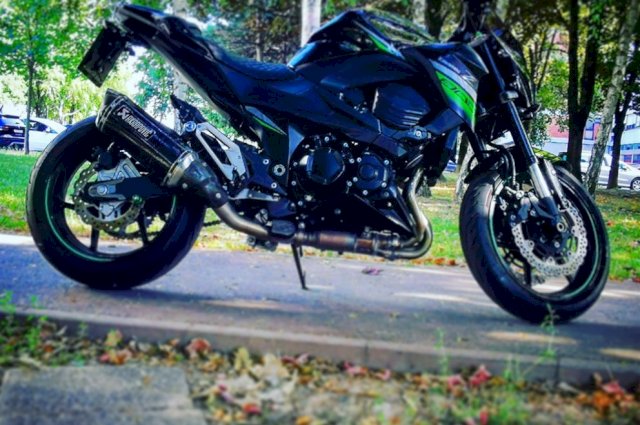 KAWASAKI Z 800