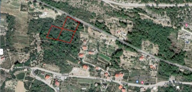 Kaštel Stari, zemljište