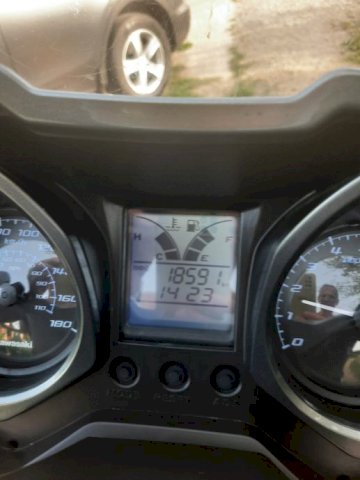 Kawasaki J 300 300 cm3, 2017 god.