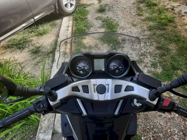 Kawasaki J 300 300 cm3, 2017 god.