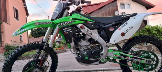 Kawasaki KXF 250 cm3, 2015 god.