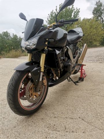 Kawasaki Z1000 1000 cm3, 2003 god.