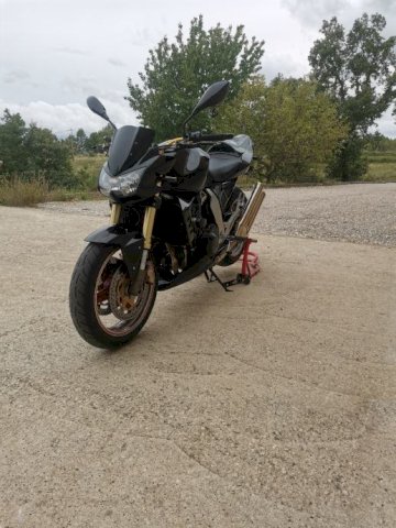 Kawasaki Z1000 1000 cm3, 2003 god.