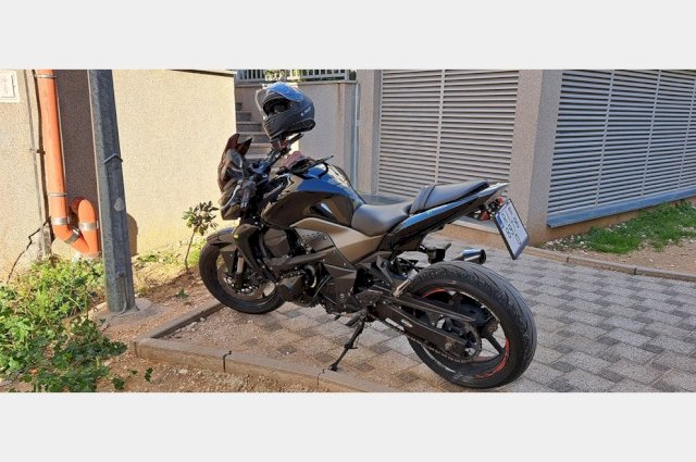 Kawasaki Z750 2008