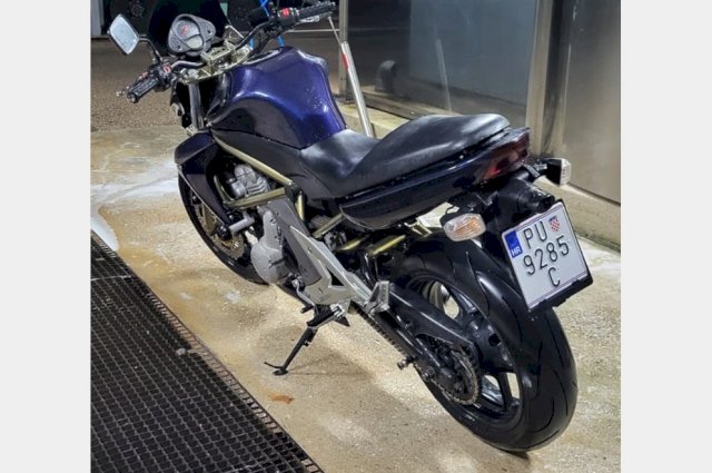 Kawasaki er6n