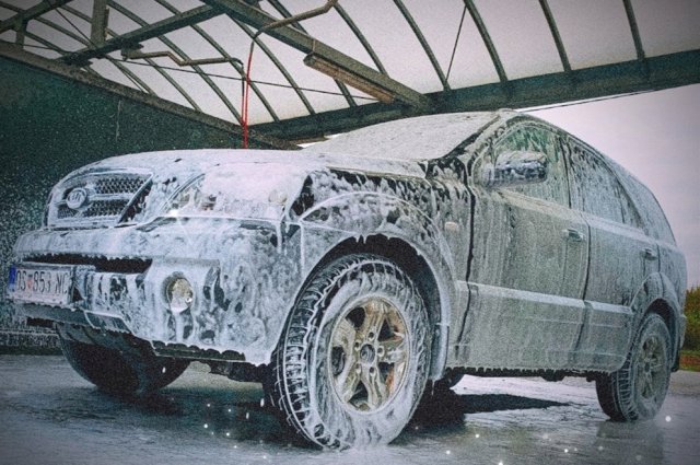Kia Sorento 2.4i EX + LPG  NIJE U VOZNOM STANJU