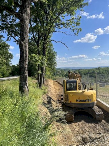 Komatsu PC138US-8