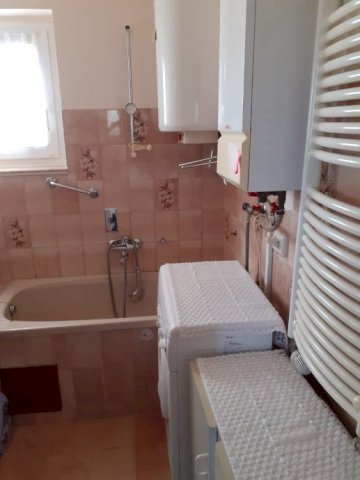 Kuća 75 m2 i 1288 m2 građevinsko zemljište