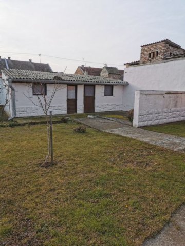 Kuća: Tenja, prizemnica, 80.00 m2