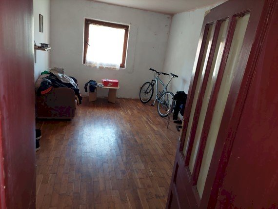 Kuca u orolik,moguca zamijena za drugu