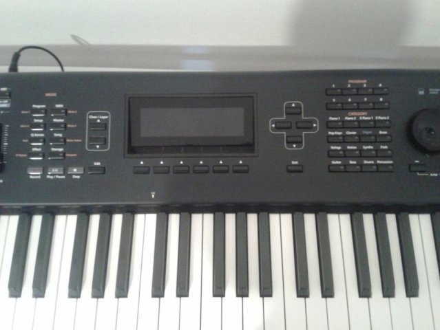 Kurzweil pc3 76 -mijenjam