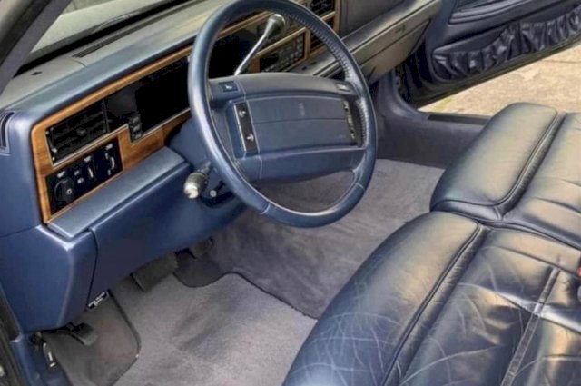 LINCOLN CONTINENTAL 1994god EXECUTIVE SERIES