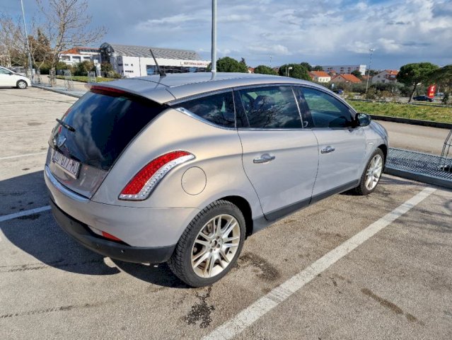Lancia Delta 1,6 jtdm Selectronic