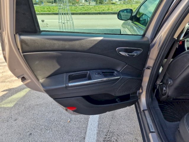 Lancia Delta 1,6 jtdm Selectronic