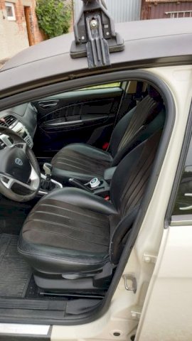 Lancia Delta 2,0, moguće razne kombinacije.
