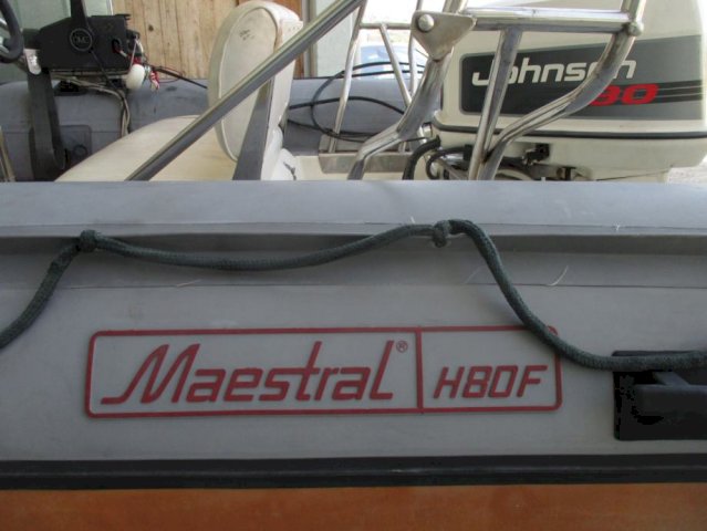 MAESTRAL HF80 + JOHNSON 90 + TRAJLER