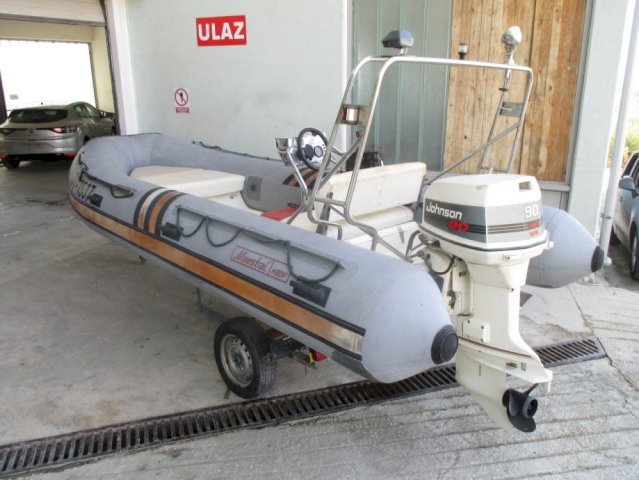 MAESTRAL HF80 + JOHNSON 90 + TRAJLER