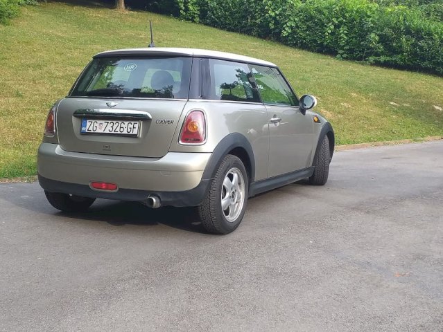 MINI Cooper 1.6 Alu, Klima, Top stanje, 88kw, 5/2