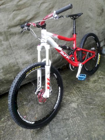 MTB full suspension bicikl SUNN CHARGER s