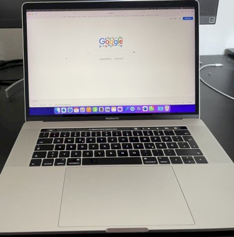 MacBook Pro 15 Retina / i7 / 16GB / TouchBar