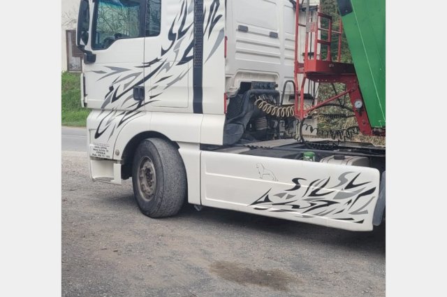 Man tgx i poluprikolica Kempf