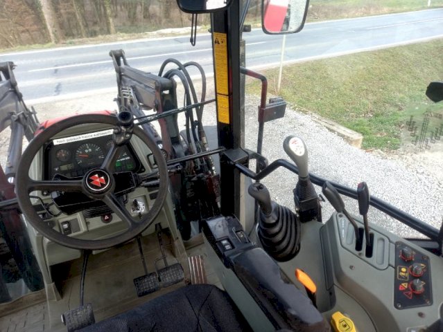 Massey Ferguson 6255