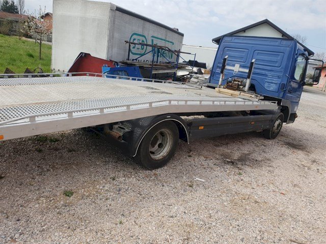 Mercedes Atego 815